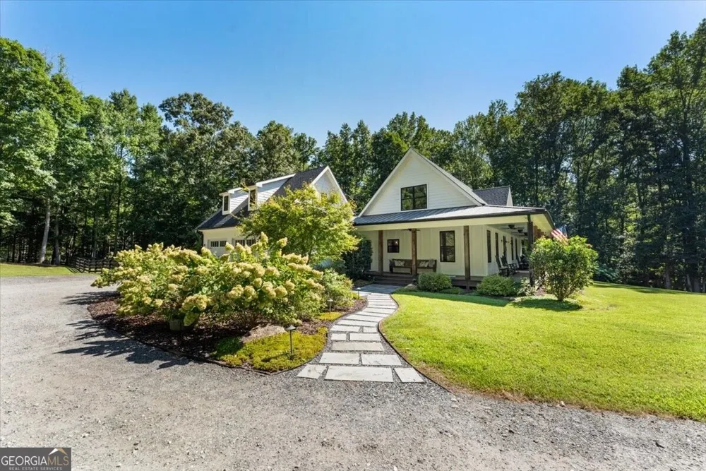 889 Freehome RD Canton, GA 30115