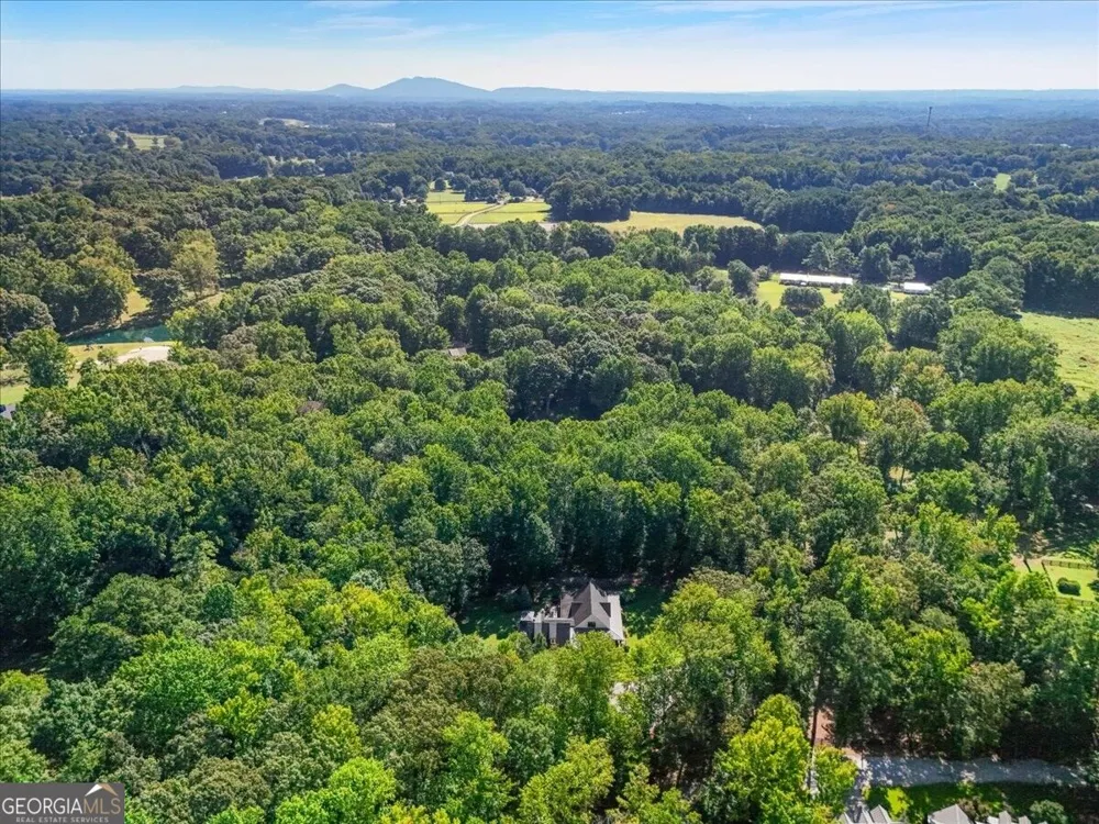 889 Freehome RD Canton, GA 30115