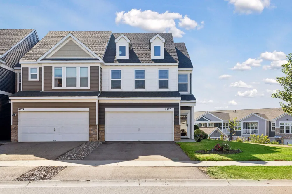 9525 4th Street Lake Elmo, MN 55129
