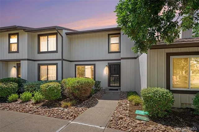 16036 E Ithaca Place #B Aurora, CO 80013