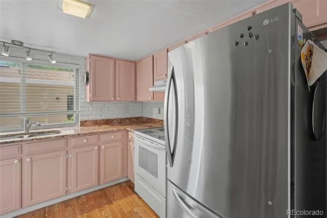 16036 E Ithaca Place #B Aurora, CO 80013