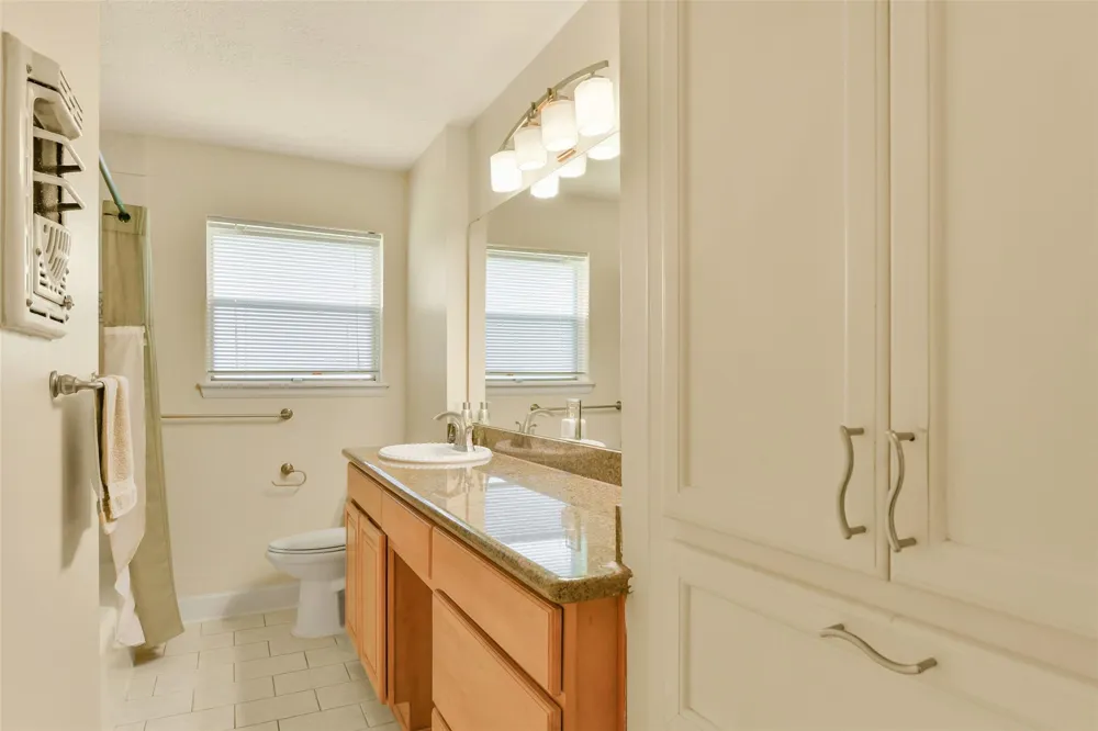 523 Oakdale Avenue Shoreacres, TX 77571