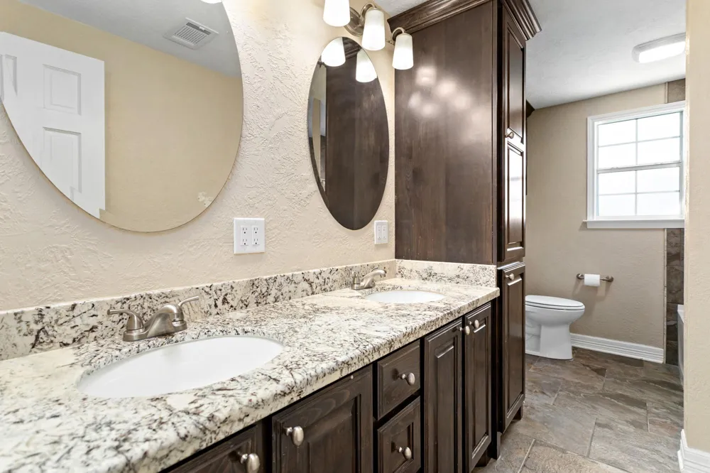 2707 Memphis Avenue Nederland, TX 77627