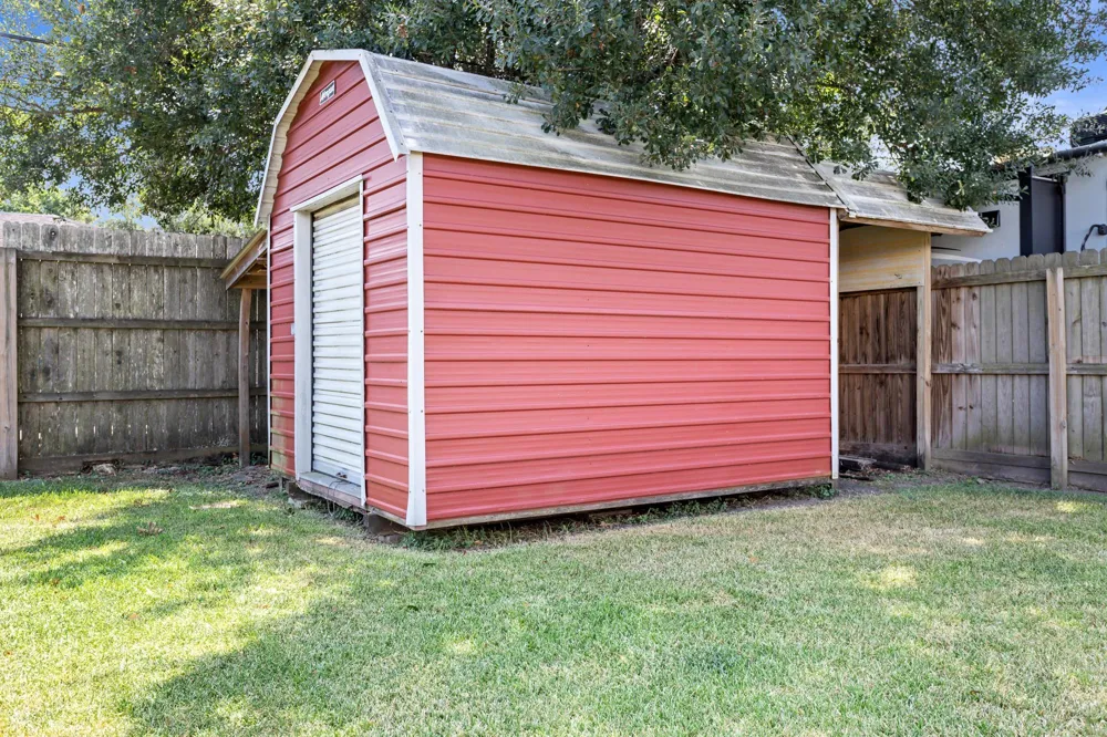 2707 Memphis Avenue Nederland, TX 77627