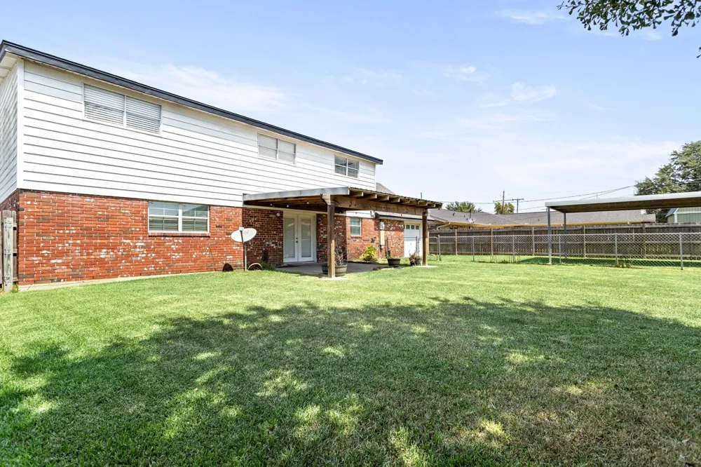 2707 Memphis Avenue Nederland, TX 77627