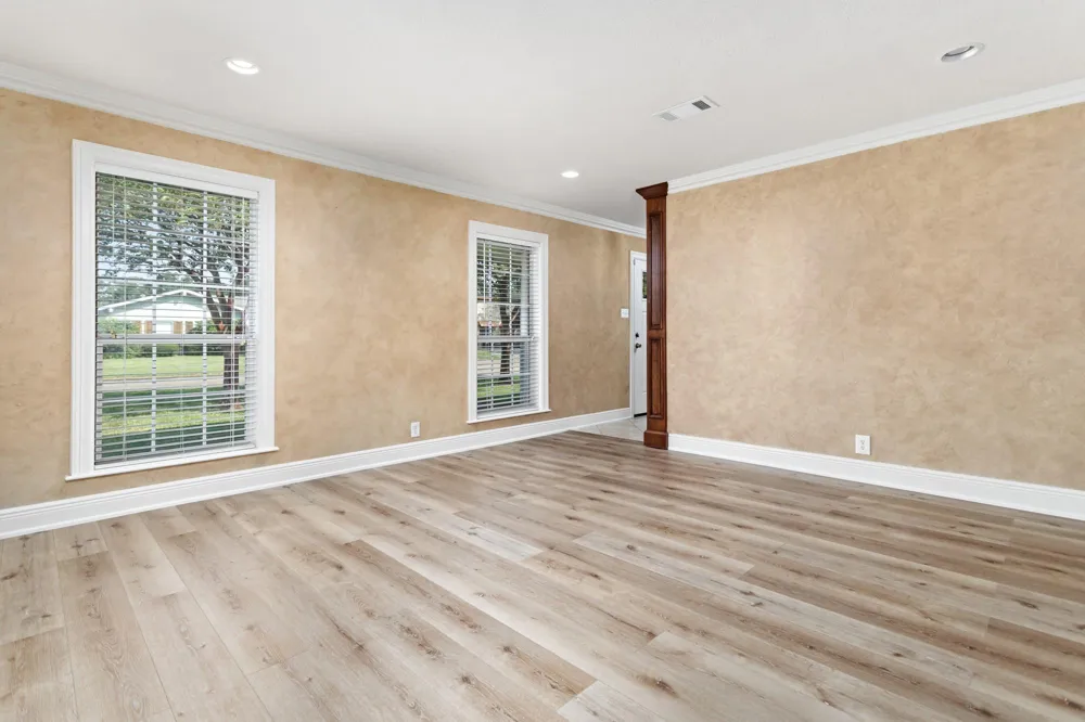 2707 Memphis Avenue Nederland, TX 77627