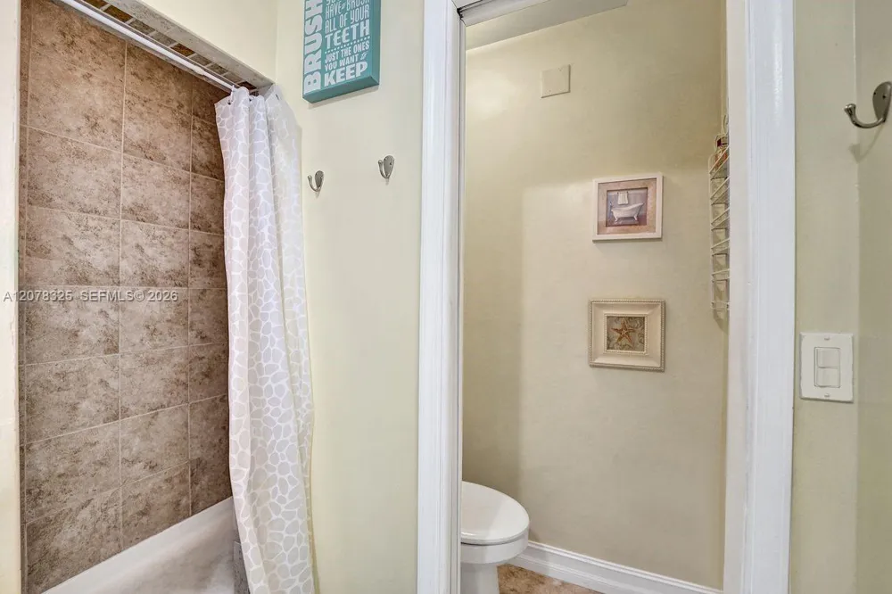 5500 Woodland LN Dania Beach, FL 33312