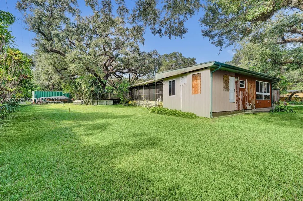5500 Woodland LN Dania Beach, FL 33312