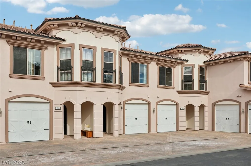 10 Via Vasari #104 Henderson, NV 89011