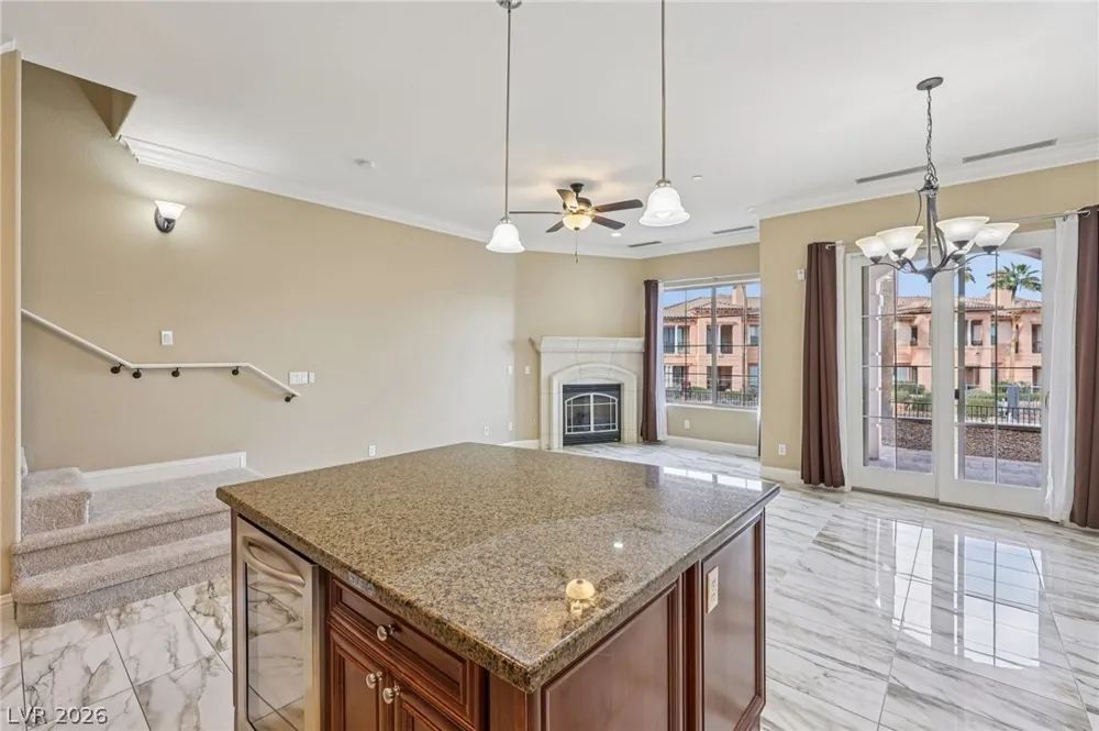 10 Via Vasari #104 Henderson, NV 89011