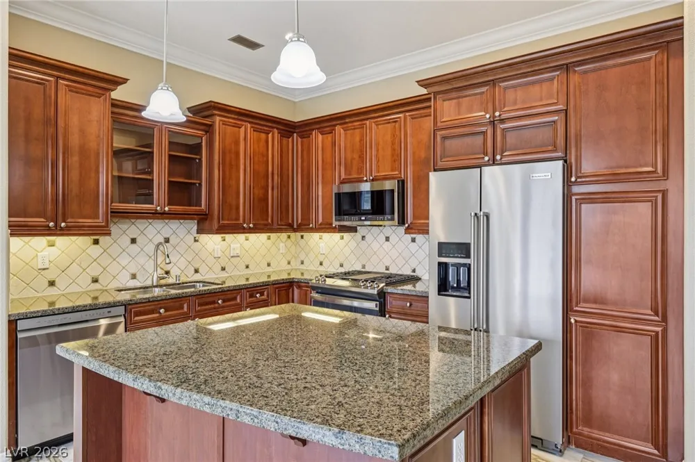 10 Via Vasari #104 Henderson, NV 89011