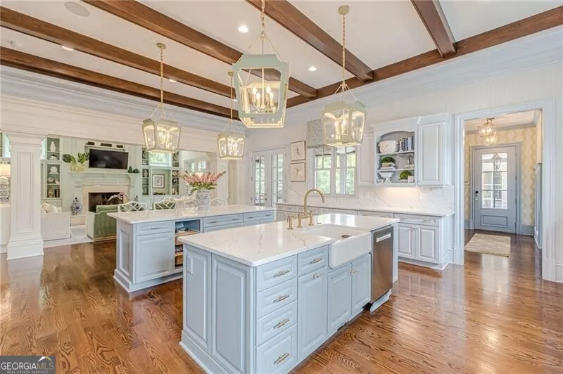 2010 Caladium Way Roswell, GA 30075
