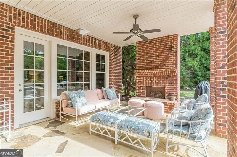 2010 Caladium Way Roswell, GA 30075