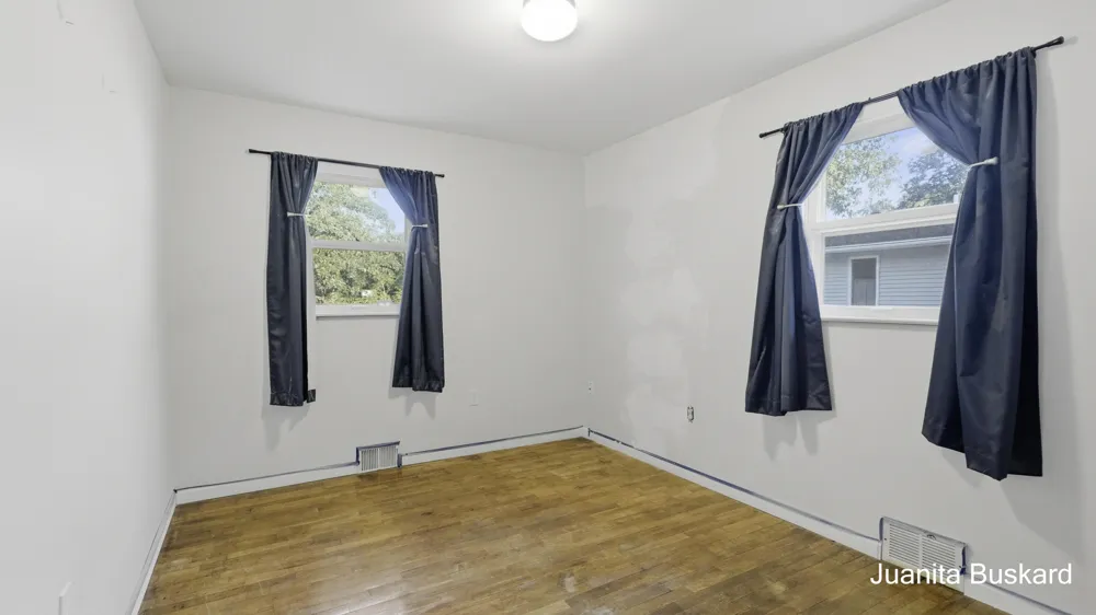 3449 Taft Avenue SW Wyoming, MI 49519