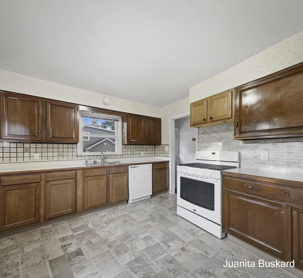 3449 Taft Avenue SW Wyoming, MI 49519