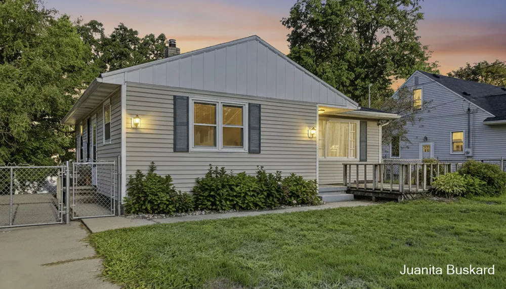 3449 Taft Avenue SW Wyoming, MI 49519