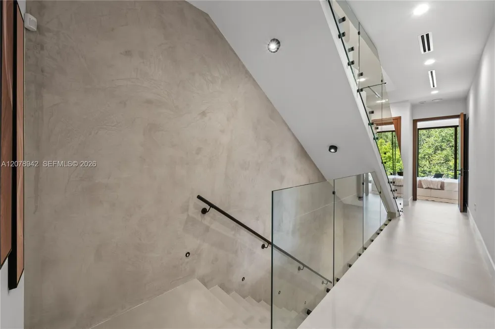 3910 NW 3rd Ave Miami, FL 33127