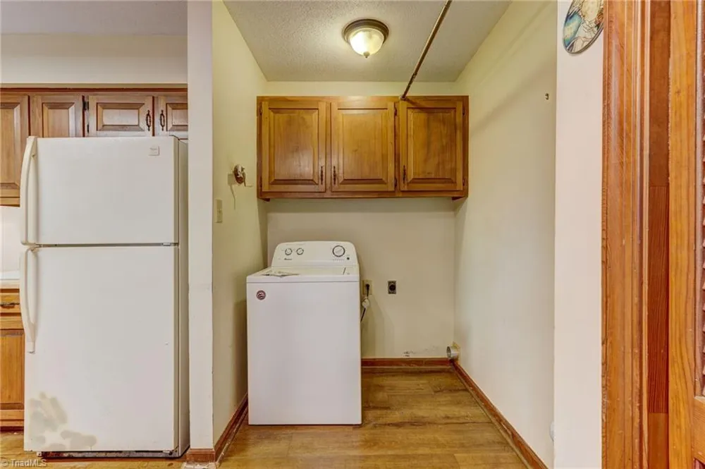 1823 Woodhue Drive Burlington, NC 27215