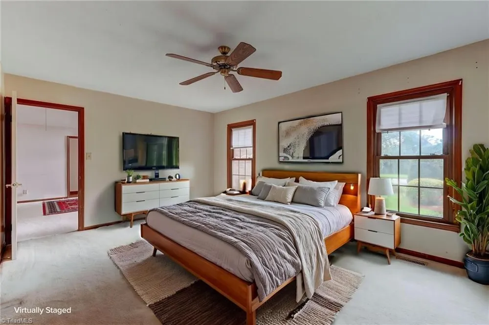 1823 Woodhue Drive Burlington, NC 27215