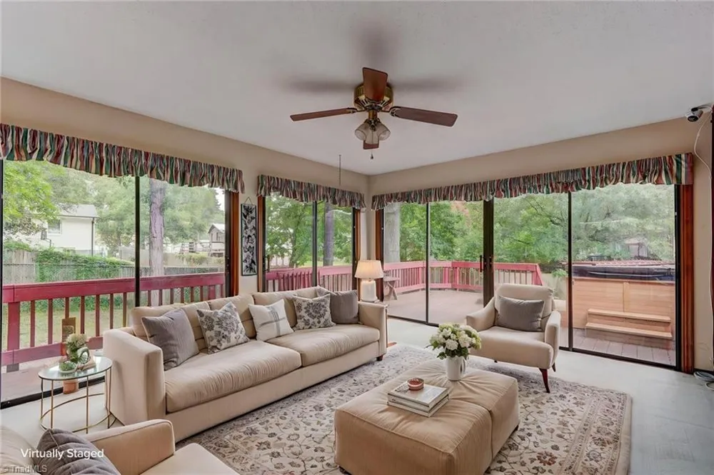 1823 Woodhue Drive Burlington, NC 27215