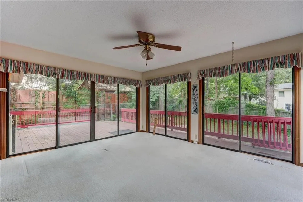 1823 Woodhue Drive Burlington, NC 27215