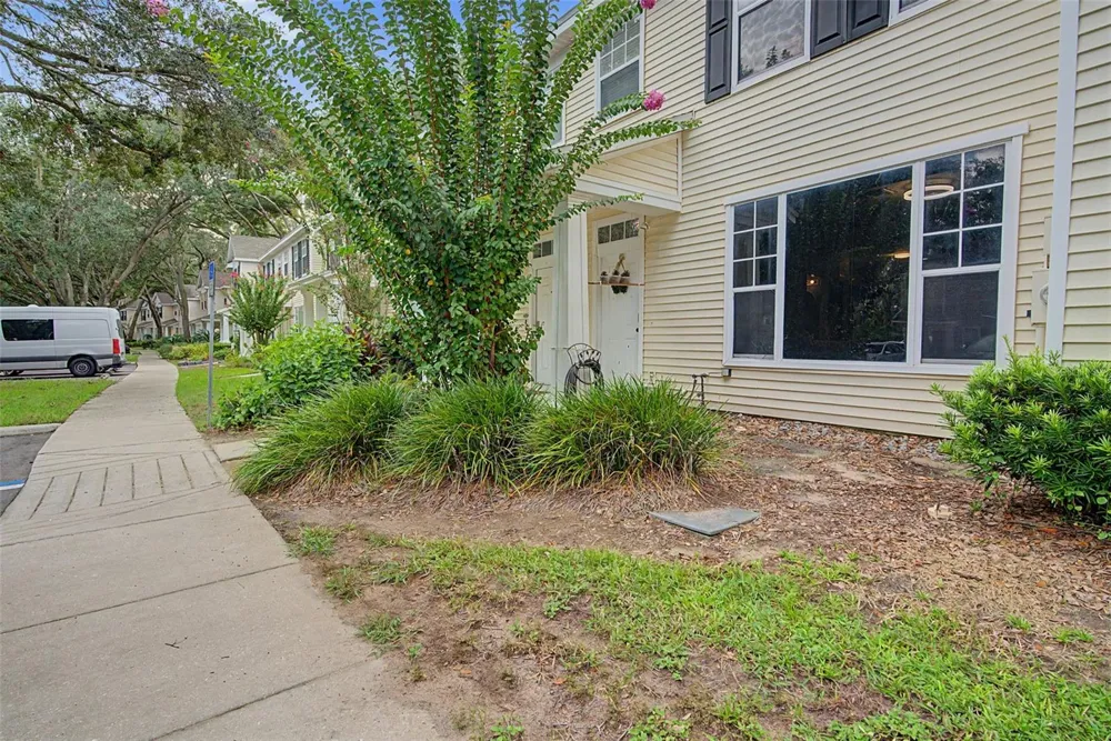 2214 GOLDEN OAK LANE Valrico, FL 33594