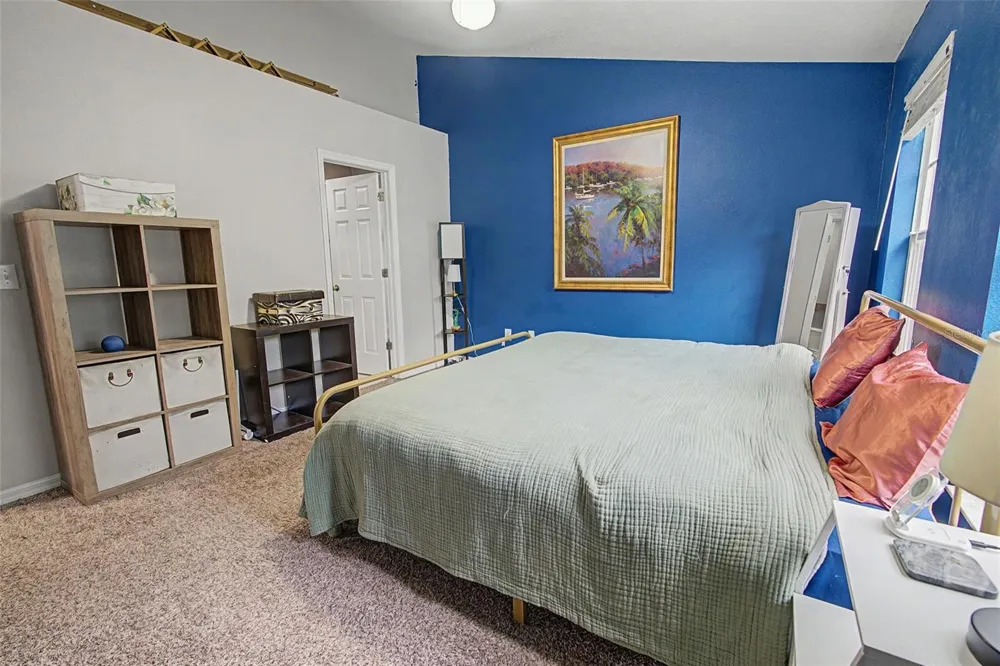 2214 GOLDEN OAK LANE Valrico, FL 33594
