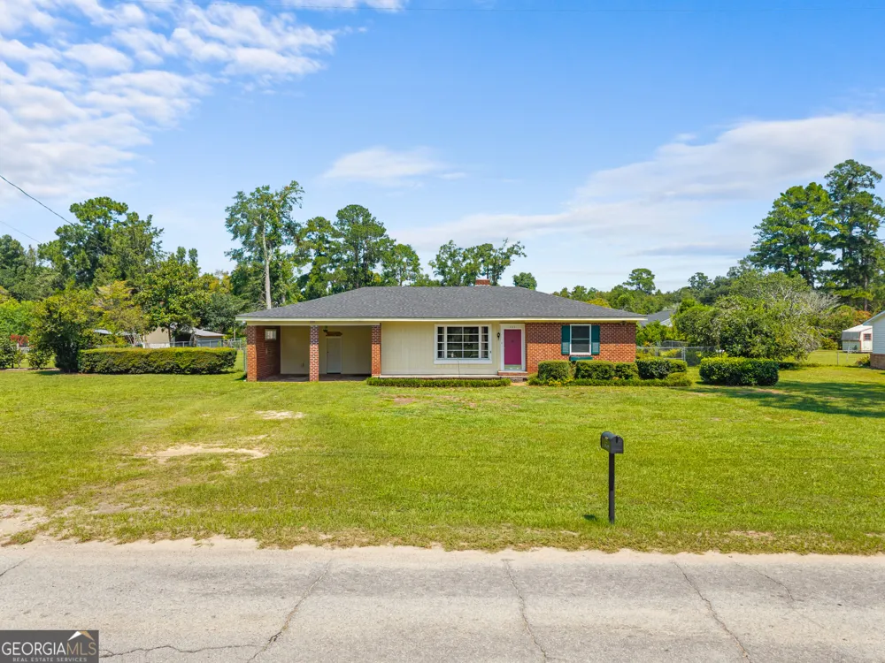 225 Virginia AVE Millen, GA 30442