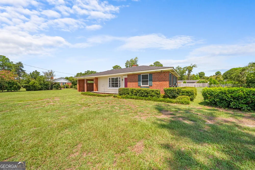 225 Virginia AVE Millen, GA 30442
