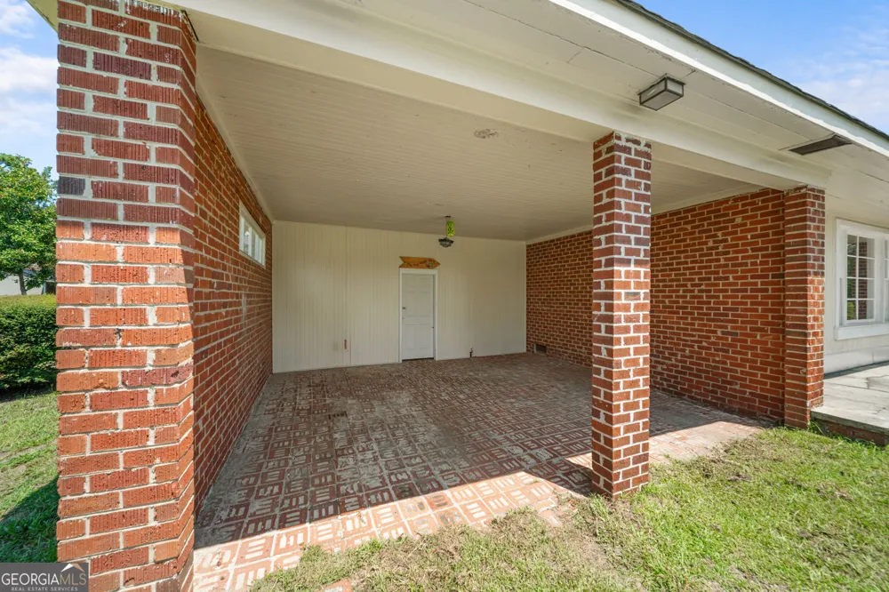 225 Virginia AVE Millen, GA 30442