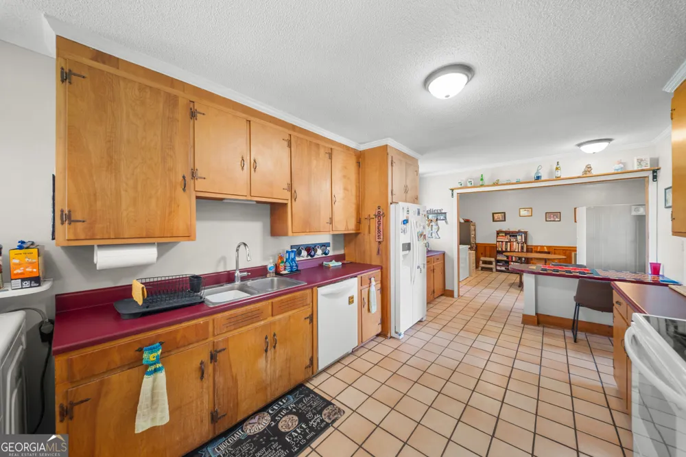 225 Virginia AVE Millen, GA 30442
