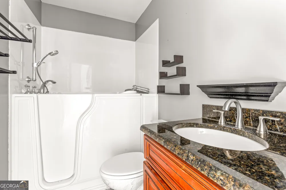 132 Katie LN Chatsworth, GA 30705