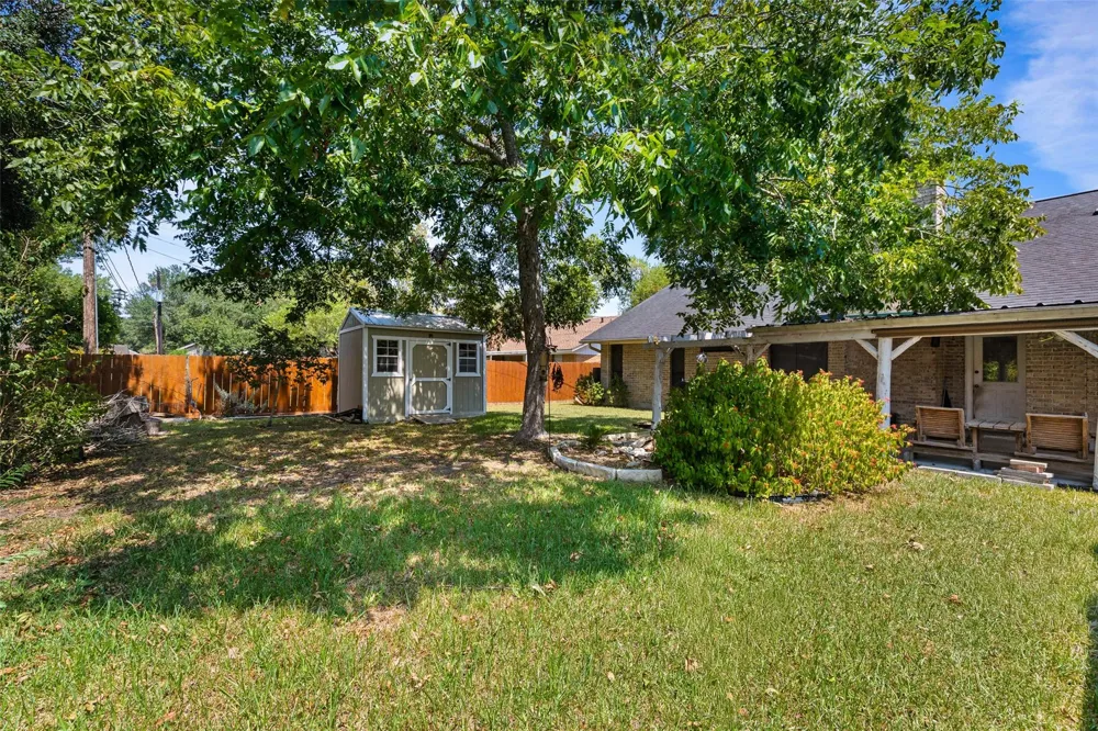 1205 Westwood Street Victoria, TX 77901