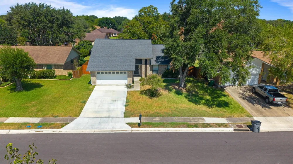 1205 Westwood Street Victoria, TX 77901
