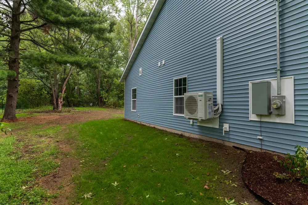 2842 Virginia Avenue Kalamazoo, MI 49004