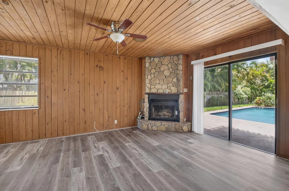 17667 Pine Needle Terrace Boca Raton, FL 33487