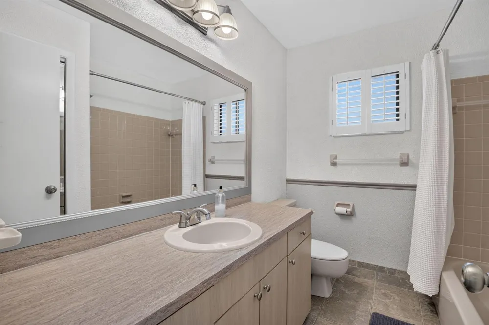 17667 Pine Needle Terrace Boca Raton, FL 33487