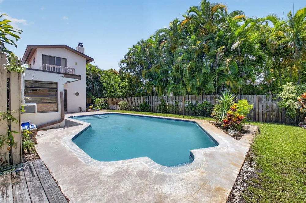 17667 Pine Needle Terrace Boca Raton, FL 33487