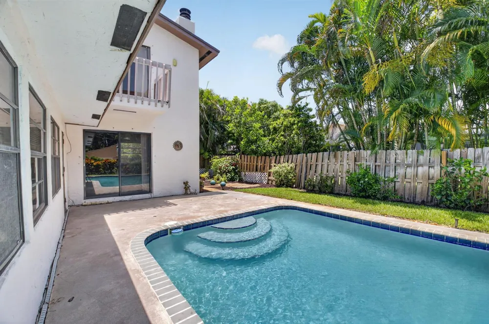 17667 Pine Needle Terrace Boca Raton, FL 33487