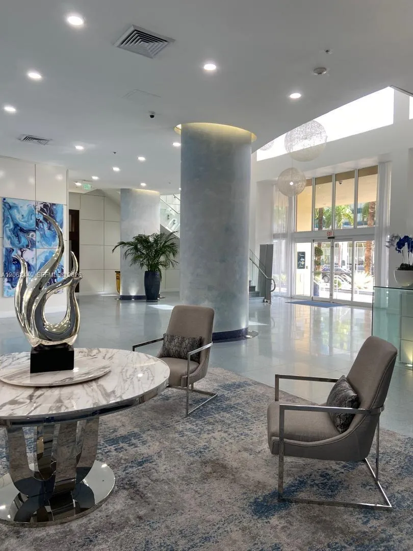 18800 NE 29th Ave #221 Aventura, FL 33180