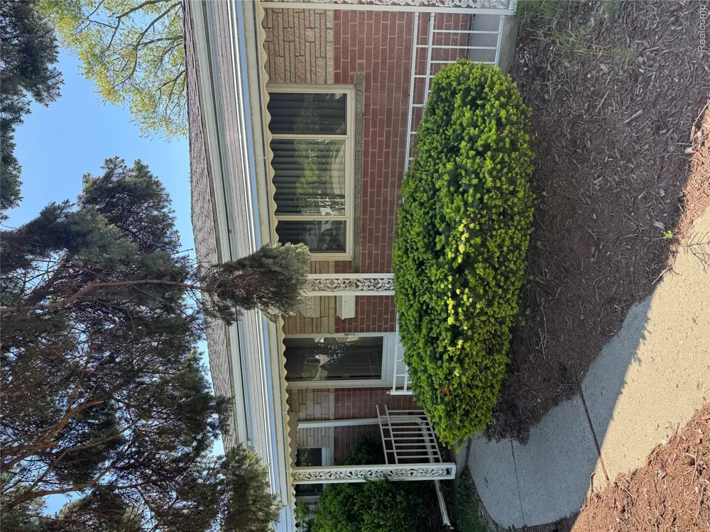 31263 Hayes Road Warren City, MI 48088