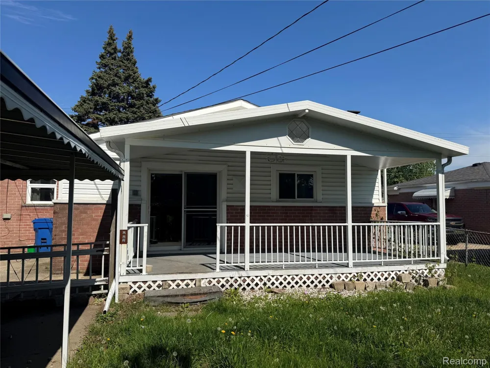 31263 Hayes Road Warren City, MI 48088