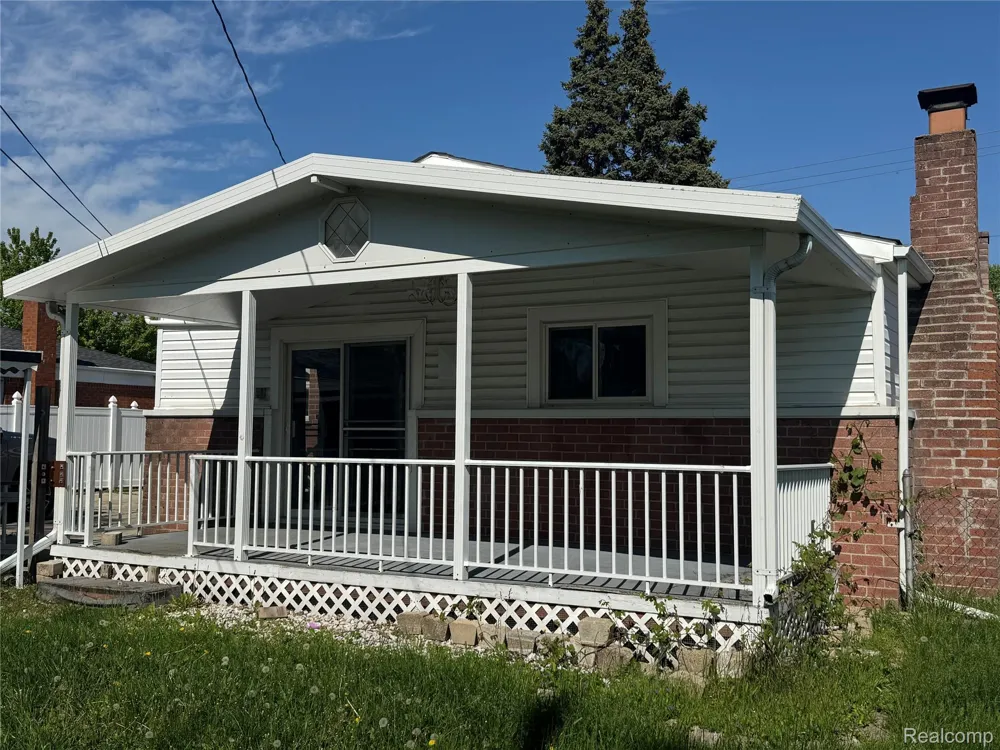 31263 Hayes Road Warren City, MI 48088