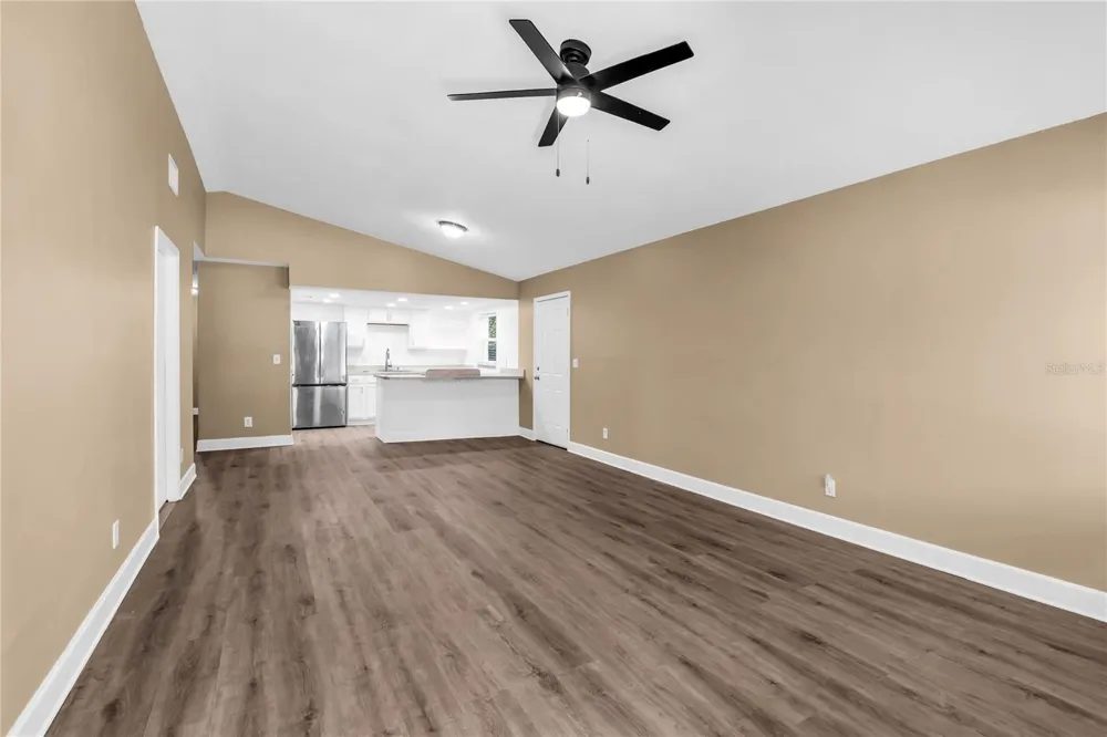 9419 5TH AVENUE Orlando, FL 32824