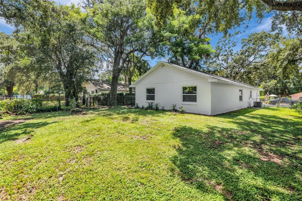 9419 5TH AVENUE Orlando, FL 32824