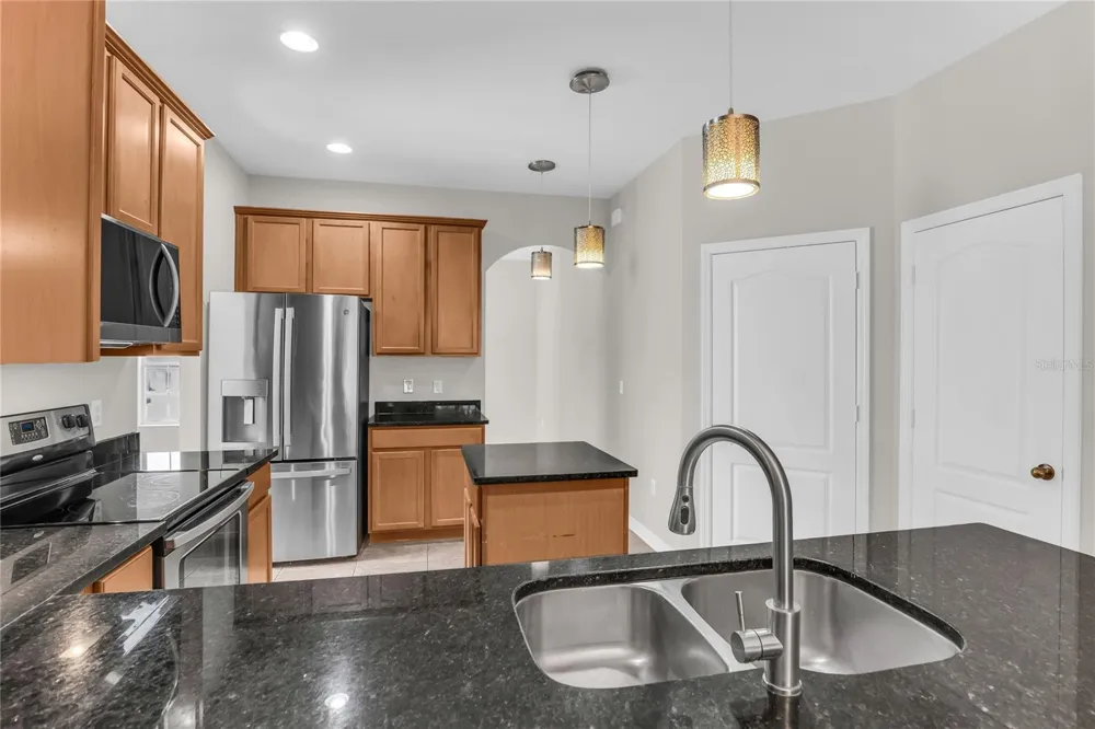 847 AYDEN OAK LANE Ocoee, FL 34761