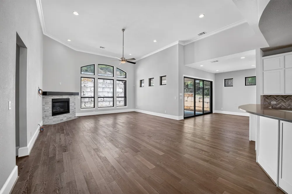 308 Lodestone Lane Austin, TX 78738