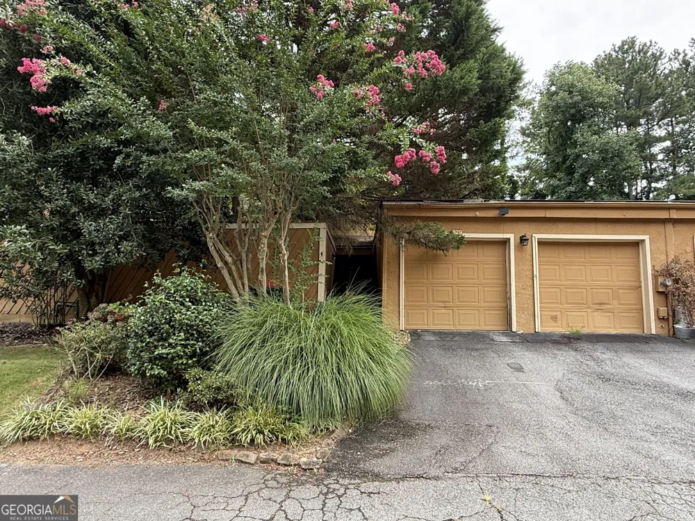 829 Lake Hollow BLVD SW Marietta, GA 30064