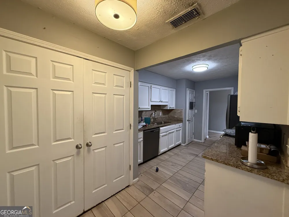 829 Lake Hollow BLVD SW Marietta, GA 30064