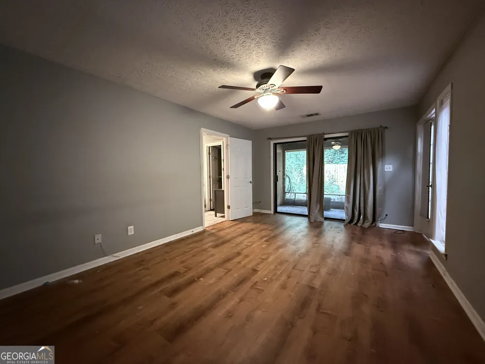 829 Lake Hollow BLVD SW Marietta, GA 30064